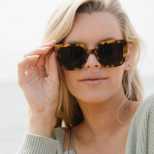 HARPER HONEY TORT - Bio Acetate Tortoise Frame l Brown Graduated Polarised Lens - Soek Fashion Eyewear Australia