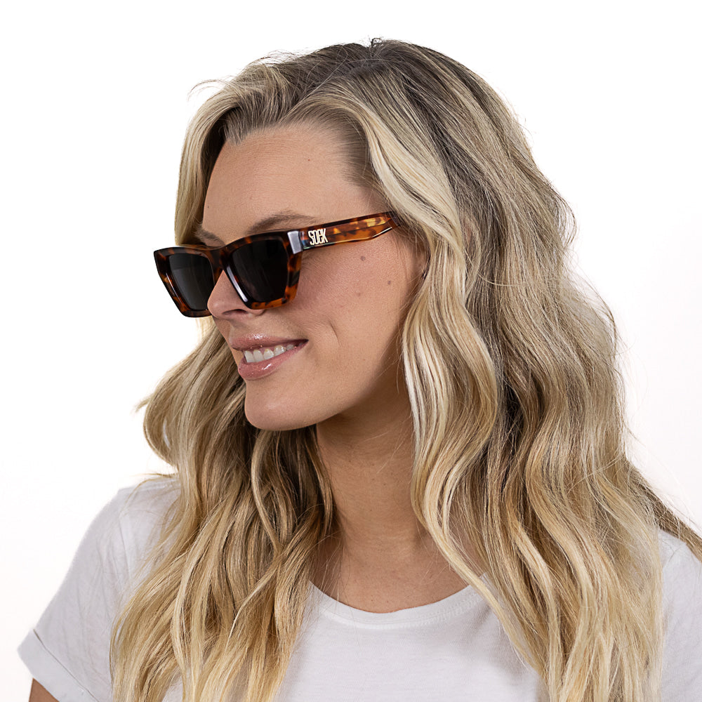 BEYOND SUNKISSED - Bio Acetate Tortoise Frame l Black Polarised Lens